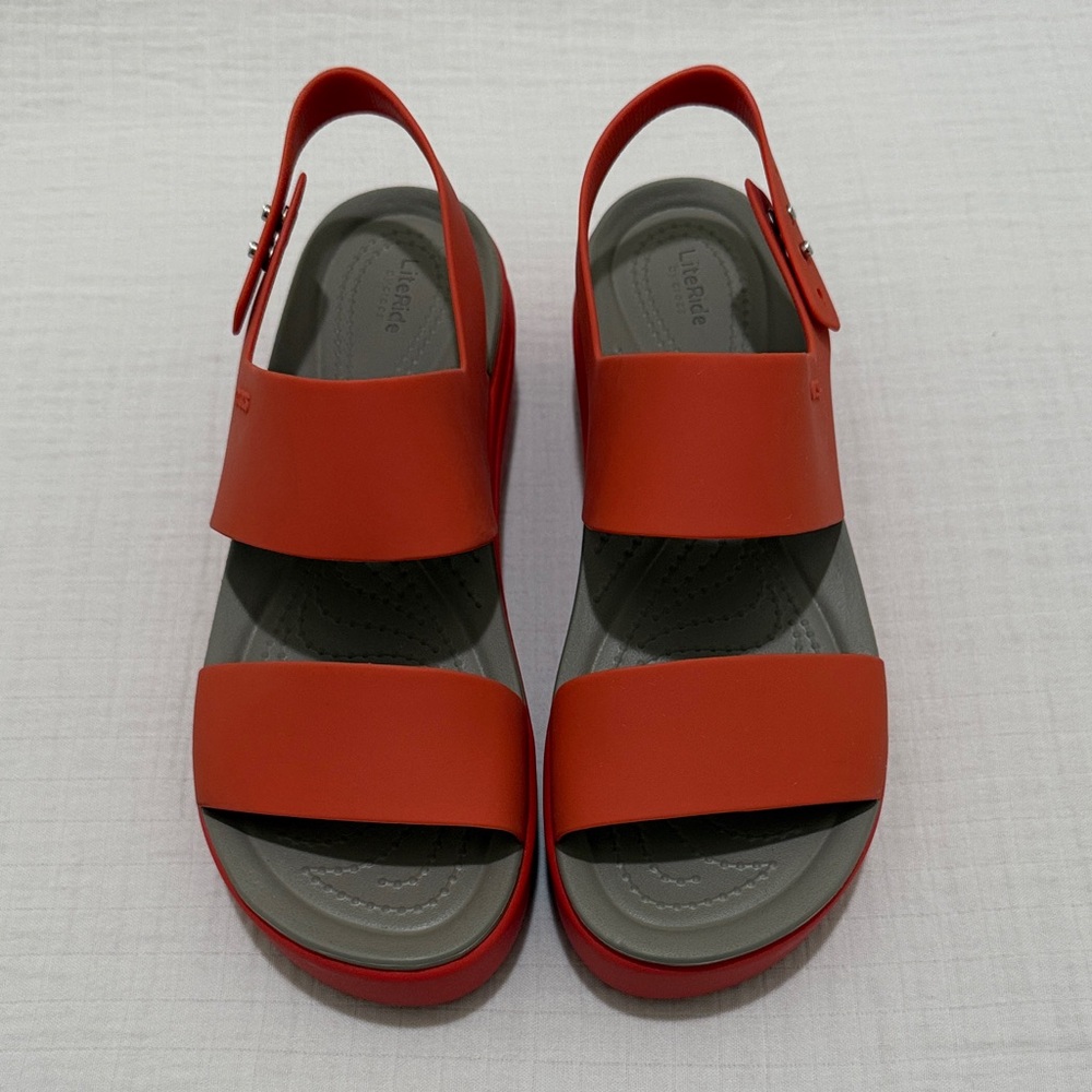 Crocs Brooklyn Low Wedge Sandal | Red 🔥 | W8 | NWOT